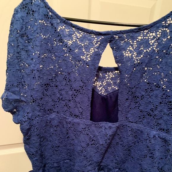 Short sleeved blue lace plus size dress - Picture 1 of 3